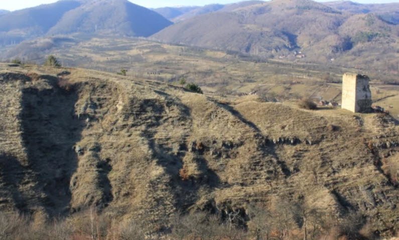 Turnul donjon Răchitova, Romania, Romania